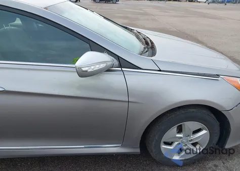 2011 Hyundai Sonata Hybrid from USA, damaged, VIN KMHEC4A40BA003270